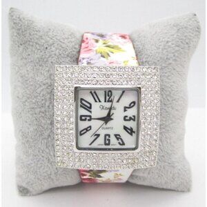 Women Xanadu Crystal Quartz WR Analog 36mm Dial Causal Tank Watch (F755)